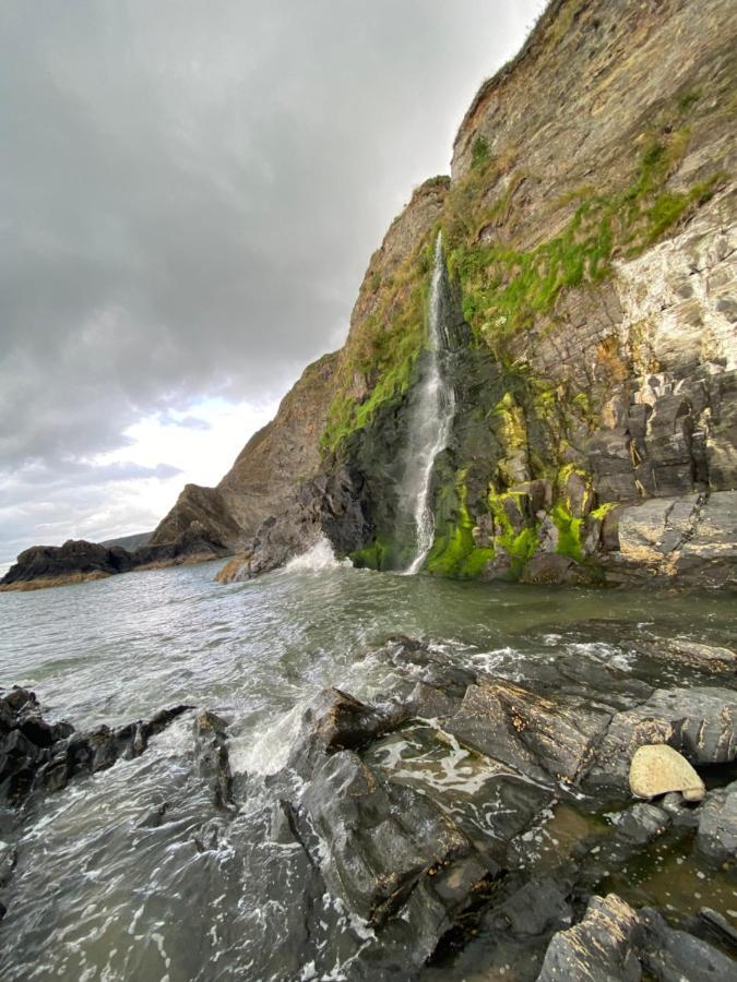 Wild Coastal Retreat At Troed Y Rhiw Aberporth, West Wales Villa Eksteriør billede